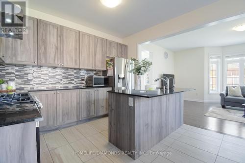 49 Thornvalley Terrace, Caledon, ON - Indoor Photo Showing Kitchen