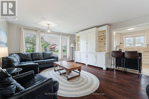 15 Lamella Road, Toronto, ON - Indoor Photo Showing Living Room