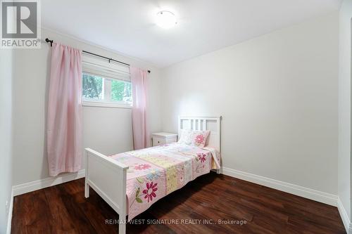 15 Lamella Road, Toronto, ON - Indoor Photo Showing Bedroom