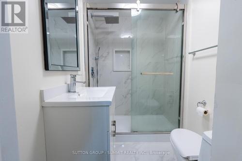 1365 Bishopstoke Way, Oakville, ON - Indoor Photo Showing Bathroom