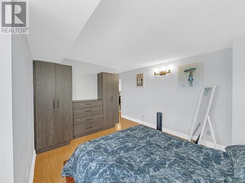 515 Riverside Drive West Unit# 1505, Windsor, ON - Indoor Photo Showing Bedroom