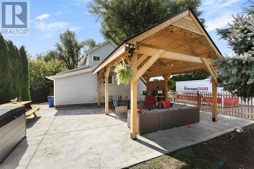 282 Texas Road, Amherstburg, ON - Outdoor With Deck Patio Veranda