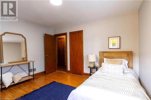 105 Brunswick Street, Brantford, ON - Indoor Photo Showing Bedroom