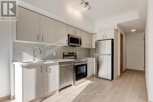 303 - 3427 Sheppard Avenue, Toronto, ON - Indoor Photo Showing Kitchen