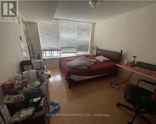 310 - 9017 Leslie Street W, Richmond Hill, ON - Indoor Photo Showing Bedroom