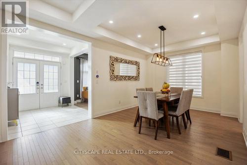 19 Concert Hill Way N, East Gwillimbury, ON - Indoor Photo Showing Dining Room