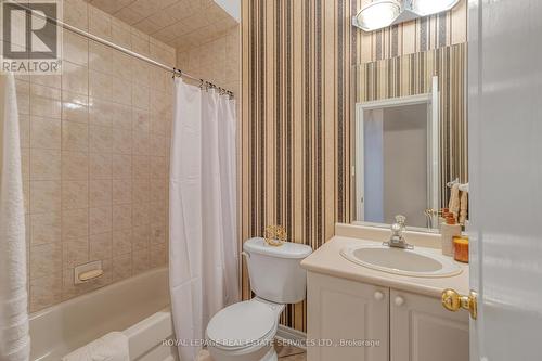 1175 Grace Drive, Oakville, ON - Indoor Photo Showing Bathroom