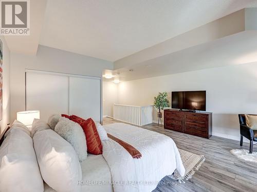 913 - 220 Burnhamthorpe Road W, Mississauga, ON - Indoor Photo Showing Bedroom