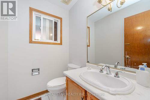 10 Hedgerow Avenue, Brampton, ON - Indoor Photo Showing Bathroom