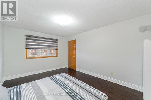 10 Hedgerow Avenue, Brampton, ON - Indoor