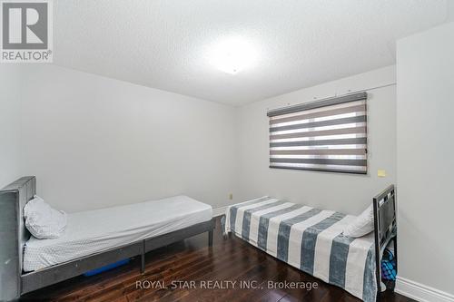 10 Hedgerow Avenue, Brampton, ON - Indoor Photo Showing Bedroom