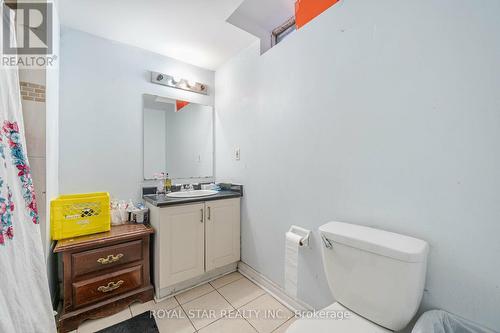 10 Hedgerow Avenue, Brampton, ON - Indoor Photo Showing Bathroom