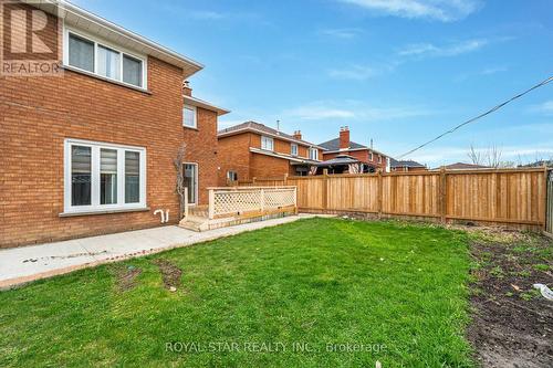 10 Hedgerow Avenue, Brampton, ON - Outdoor With Exterior