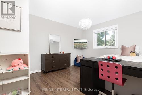 100 Meadow Heights Drive, Bracebridge, ON - Indoor Photo Showing Other Room