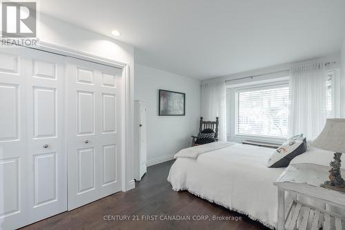 7 - 152 Albert Street, London, ON - Indoor Photo Showing Bedroom