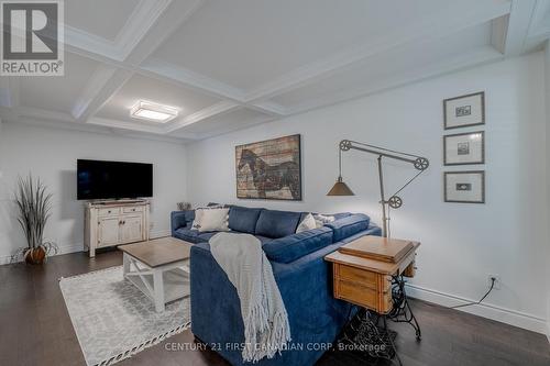 7 - 152 Albert Street, London, ON - Indoor Photo Showing Living Room