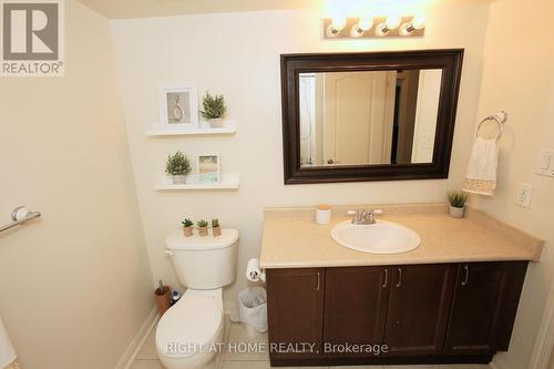 Th6 - 80 Carr Street, Toronto, ON - Indoor Photo Showing Bathroom