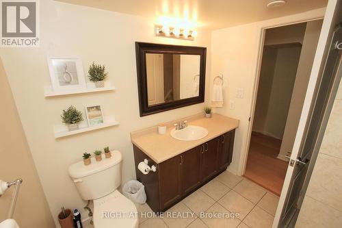 Th6 - 80 Carr Street, Toronto, ON - Indoor Photo Showing Bathroom