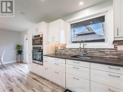 38 Martha Court, Welland, ON - Indoor Photo Showing Kitchen