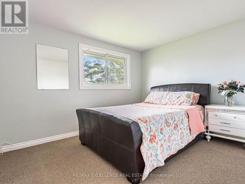 38 Martha Court, Welland, ON - Indoor Photo Showing Bedroom