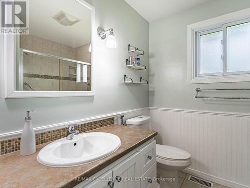 38 Martha Court, Welland, ON - Indoor Photo Showing Bathroom