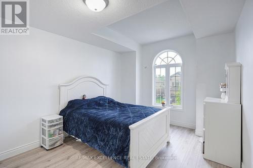 1860 Devos Drive, London, ON - Indoor Photo Showing Bedroom