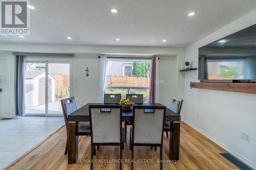 7 Gaydon Way, Brant, ON - Indoor Photo Showing Dining Room