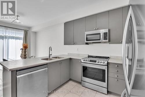 12 Whithorn Crescent, Haldimand, ON - Indoor Photo Showing Kitchen With Double Sink