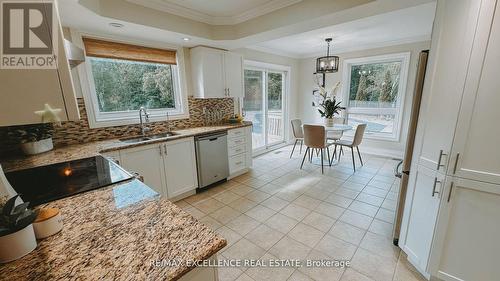 8 Elite Road, Caledon, ON - Indoor Photo Showing Kitchen With Double Sink