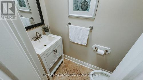 8 Elite Road, Caledon, ON - Indoor Photo Showing Bathroom