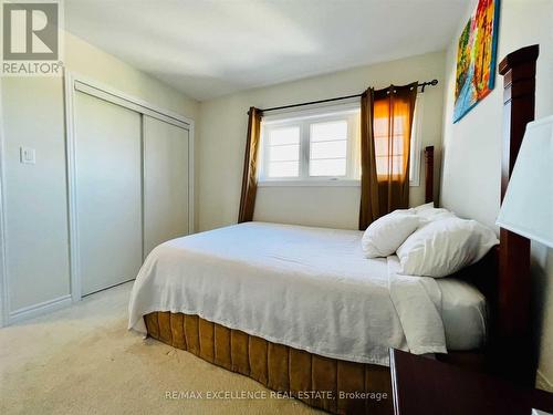 10 Charm Place N, Thorold, ON - Indoor Photo Showing Bedroom