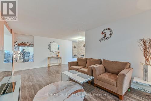 1002 - 5 Lisa Street, Brampton, ON - Indoor Photo Showing Living Room