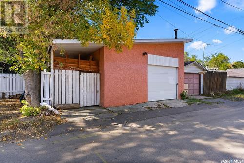 2109 Wallace Street, Regina, SK - Outdoor