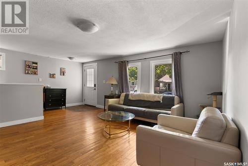 2109 Wallace Street, Regina, SK - Indoor Photo Showing Living Room