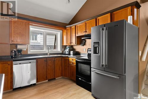 2109 Wallace Street, Regina, SK - Indoor Photo Showing Kitchen