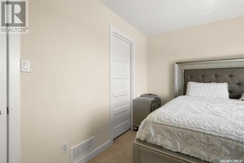 5249 Crane Crescent, Regina, SK - Indoor Photo Showing Bedroom