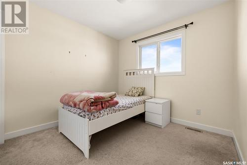 5249 Crane Crescent, Regina, SK - Indoor Photo Showing Bedroom