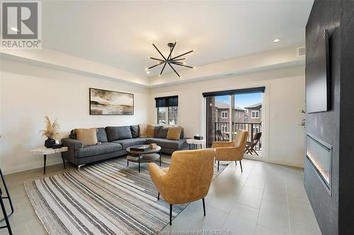 233 Watson Unit# 205, Windsor, ON - Indoor Photo Showing Living Room