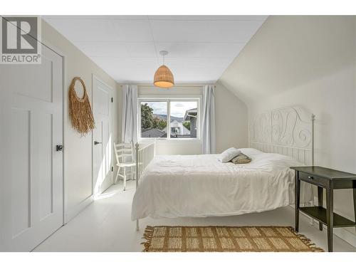 1163 Kensington Street, Penticton, BC - Indoor Photo Showing Bedroom