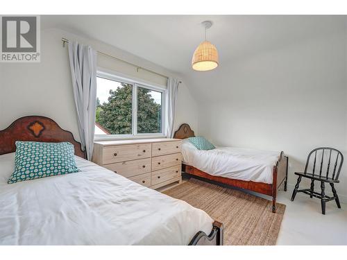 1163 Kensington Street, Penticton, BC - Indoor Photo Showing Bedroom