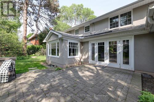 1275 Donlea Crescent, Oakville, ON - Outdoor