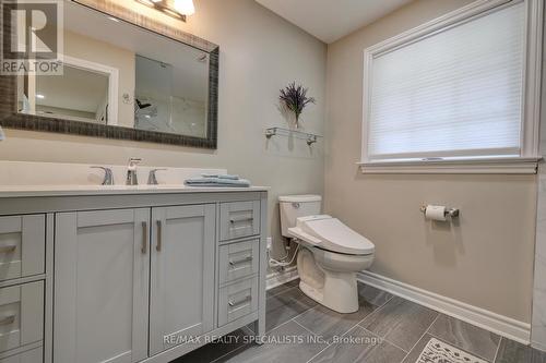 1275 Donlea Crescent, Oakville, ON - Indoor Photo Showing Bathroom