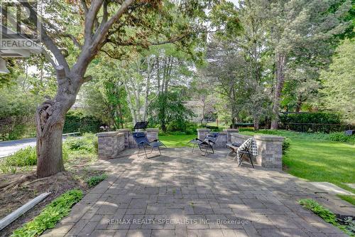 1275 Donlea Crescent, Oakville, ON - Outdoor