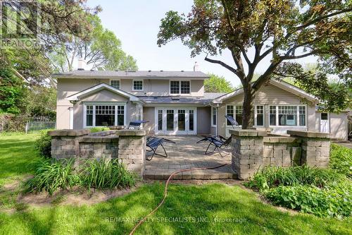 1275 Donlea Crescent, Oakville, ON - Outdoor