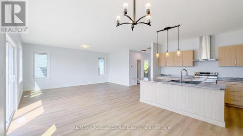 140 Landreville Drive, Sudbury Remote Area, ON - Indoor Photo Showing Kitchen