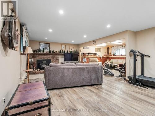 2666 Dominion Road, Fort Erie, ON - Indoor With Fireplace