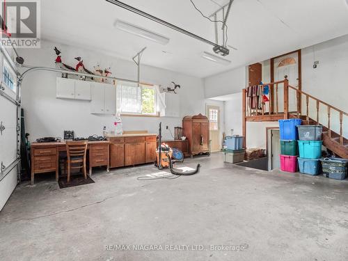 2666 Dominion Road, Fort Erie, ON - Indoor Photo Showing Garage