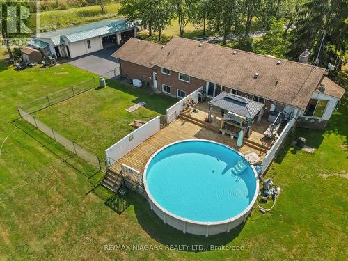 2666 Dominion Road, Fort Erie, ON - Outdoor With Above Ground Pool