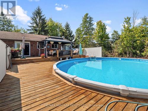 2666 Dominion Road, Fort Erie, ON - Outdoor With Above Ground Pool With Deck Patio Veranda With Backyard With Exterior