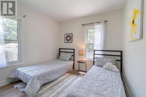 3561 King Street, Windsor, ON - Indoor Photo Showing Bedroom